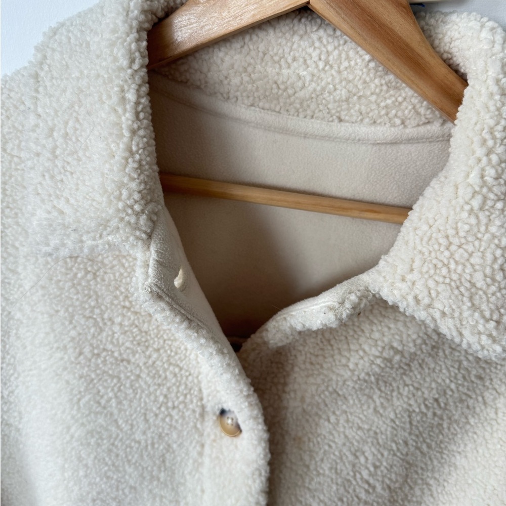 Uniqlo Cozy Cream Fleece Sherpa Jacket - Picture 2 of 3